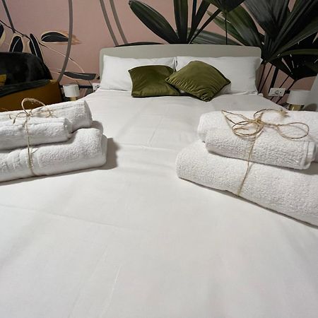 Calari Rooms - Monolocale Bologna Kültér fotó