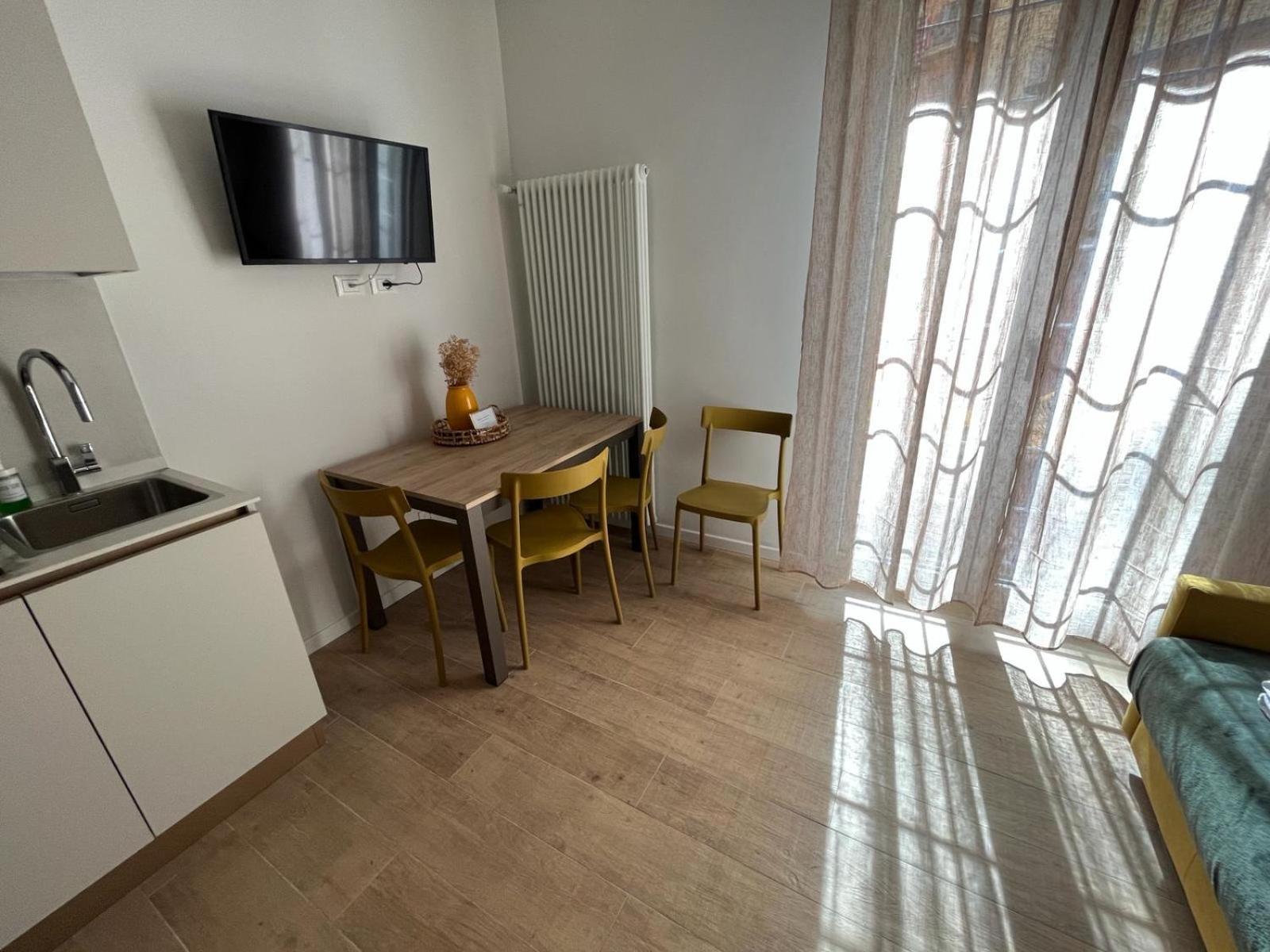 Calari Rooms - Monolocale Bologna Kültér fotó