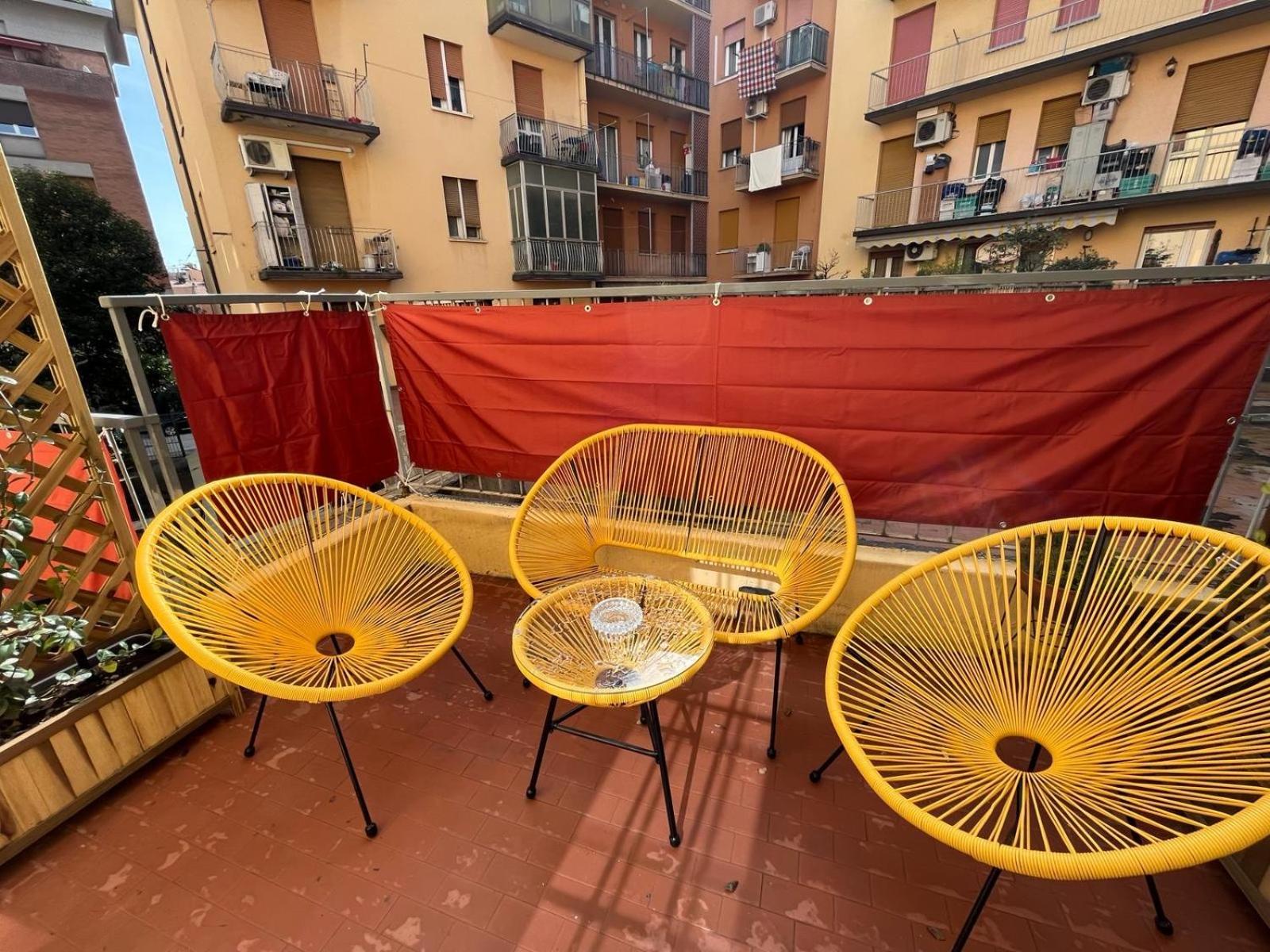 Calari Rooms - Monolocale Bologna Kültér fotó