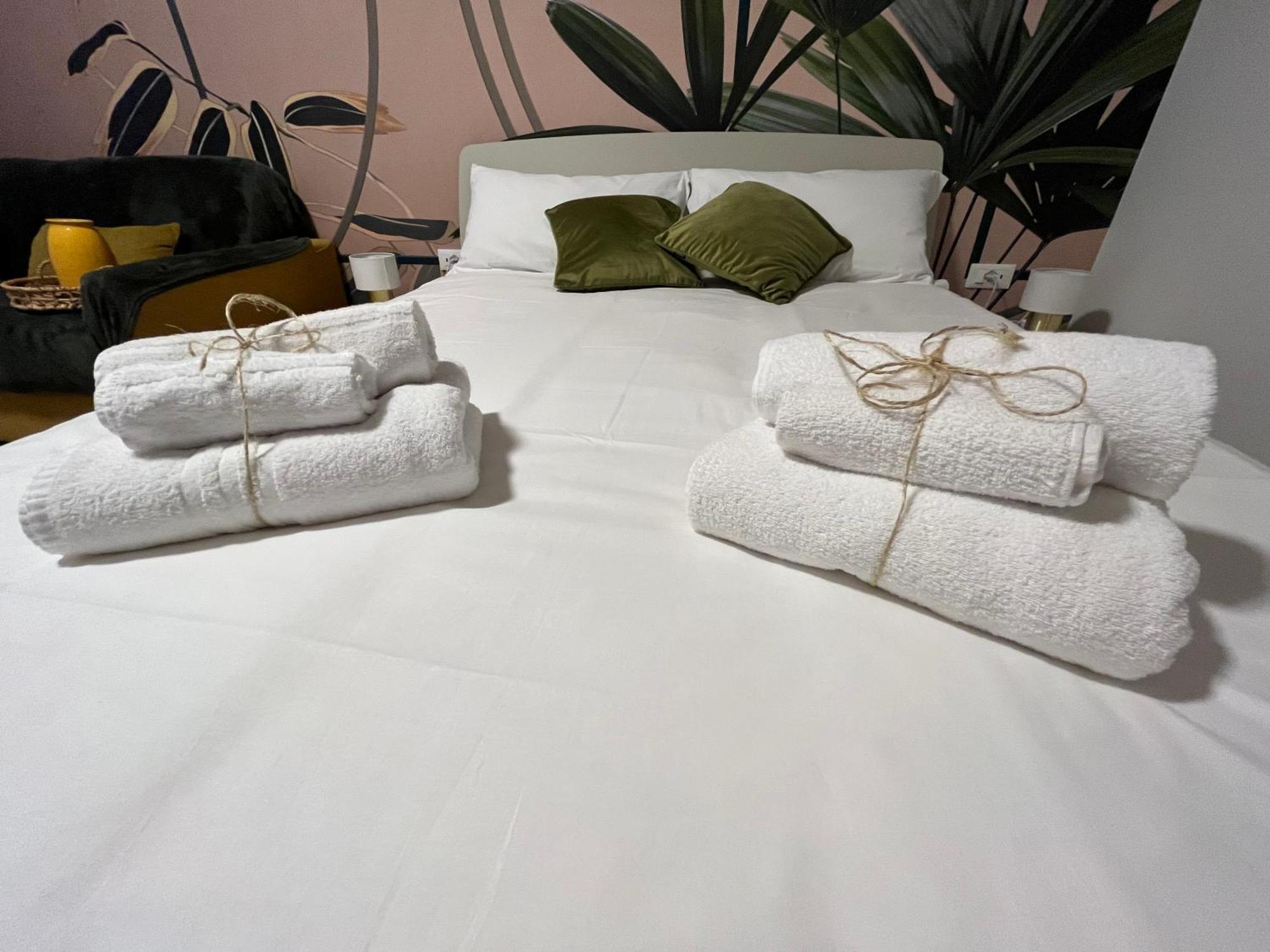Calari Rooms - Monolocale Bologna Kültér fotó