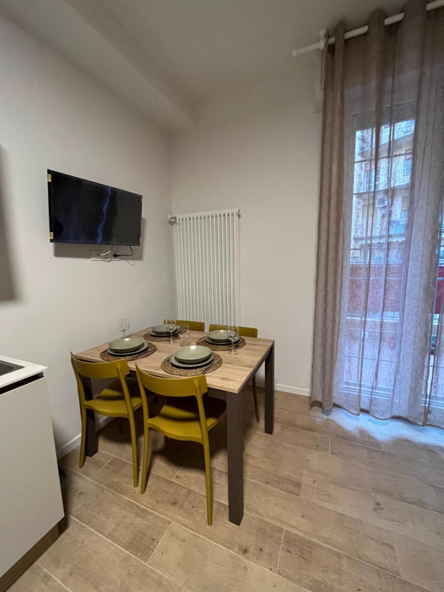 Calari Rooms - Monolocale Bologna Kültér fotó