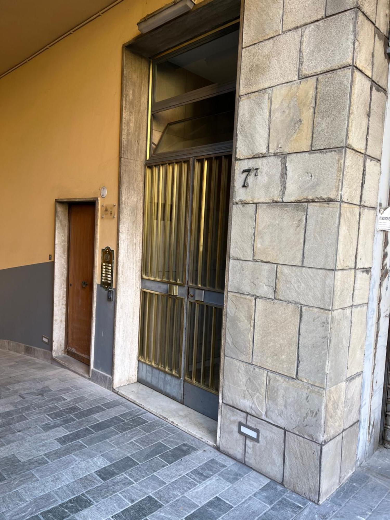 Calari Rooms - Monolocale Bologna Kültér fotó