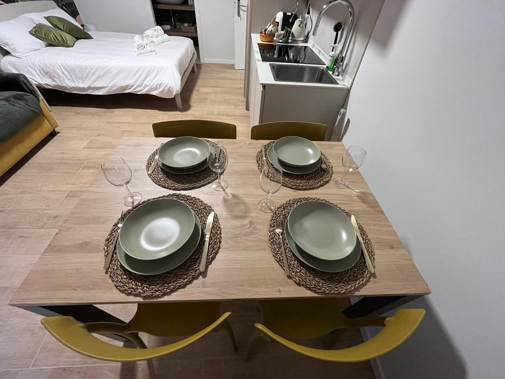 Calari Rooms - Monolocale Bologna Kültér fotó
